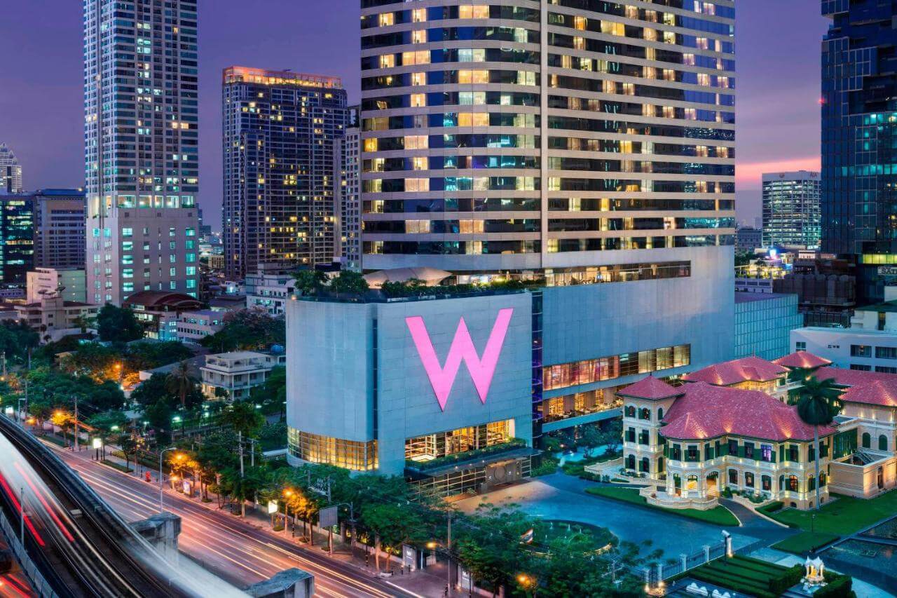 รวม 12 โรงแรมย่านสาทร 5 ดาว สวยๆ ทำเลใกล้ BTS และ MRT!